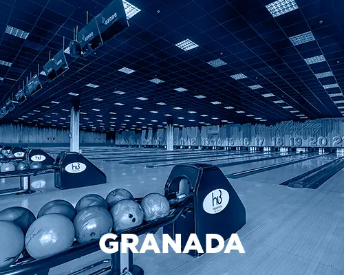 OZONE BOWLING GRANADA - IMAGEN CON FONDO AZUL