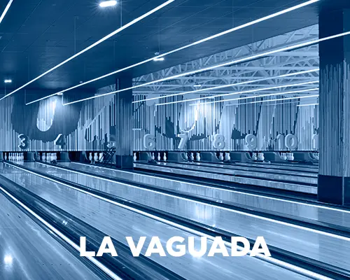 OZONE BOWLING MADRID LA VAGUADA - IMAGEN CON FONDO AZUL