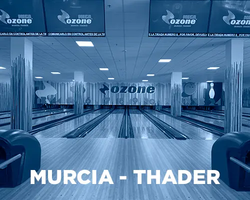 OZONE BOWLING MURCIA THADER - IMAGEN CON FONDO AZUL