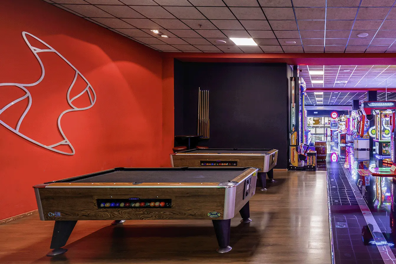 Zona de billar interior Ozone Murcia - Myrtea