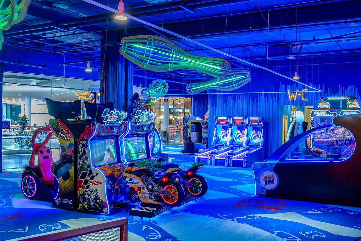 Indoor recreational area Ozone Valladolid, located in the Vallsur Shopping Center.