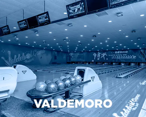OZONE BOWLING VALDEMORO - IMAGEN CON FONDO AZUL